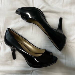 Black open toe pumps
